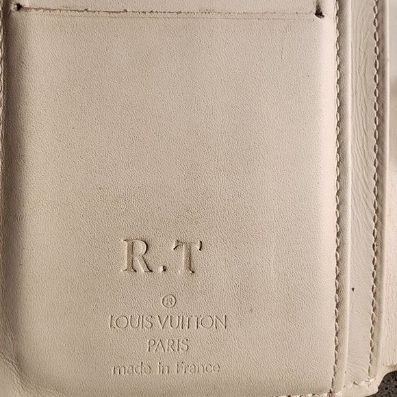 LOUIS VUITTON PASTEL YELLOW MONOGRAM LEATHER VERNIS KISSLOCK WALLET W D BAG+BOX - Picture 9 of 16